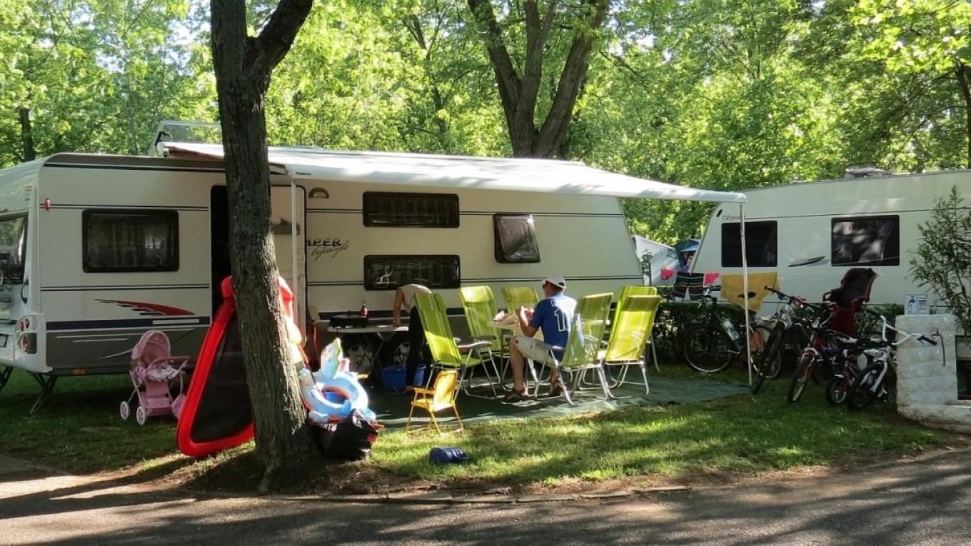 Yacht Camping Yacht Camping